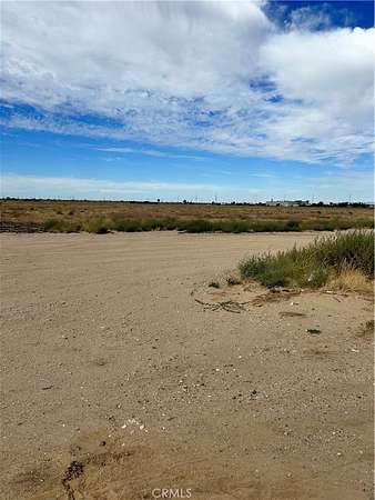 36.7 Acres of Land for Sale in Apple Valley, California