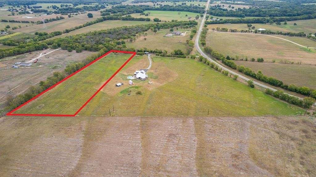 4 Acres of Residential Land for Sale in Cumby, Texas