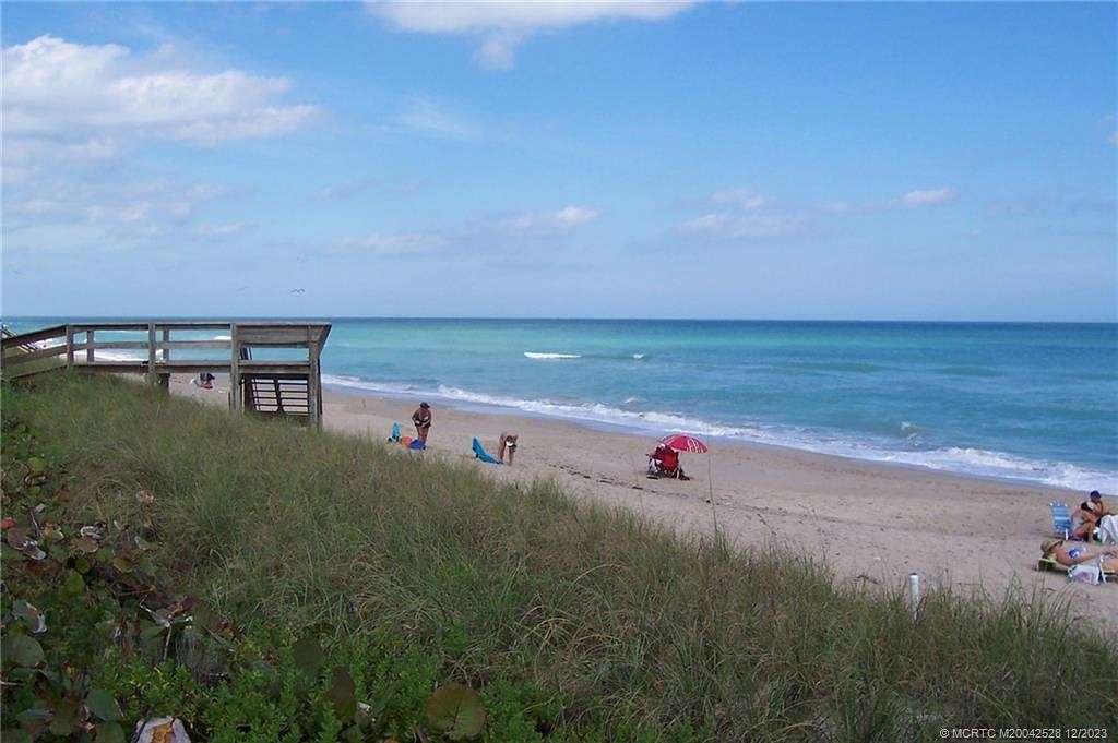 0.036 Acres of Residential Land for Sale in Jensen Beach, Florida