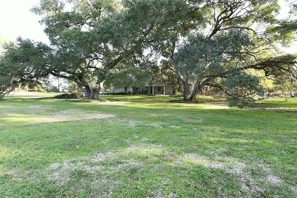 1.2 Acres of Residential Land with Home for Sale in Brenham, Texas
