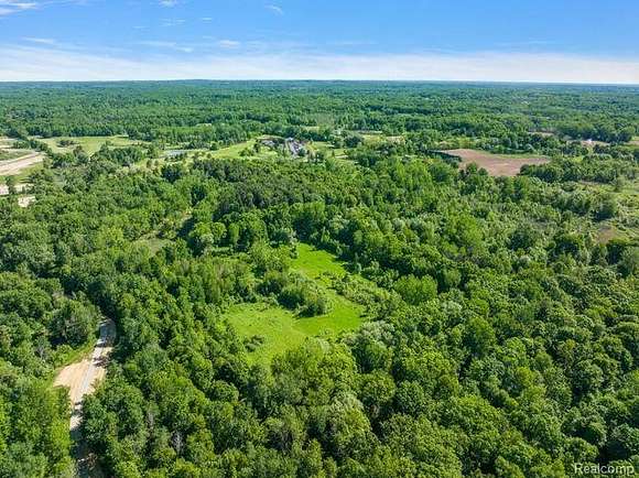 74 Acres of Recreational Land for Sale in Oakland Charter Township, Michigan