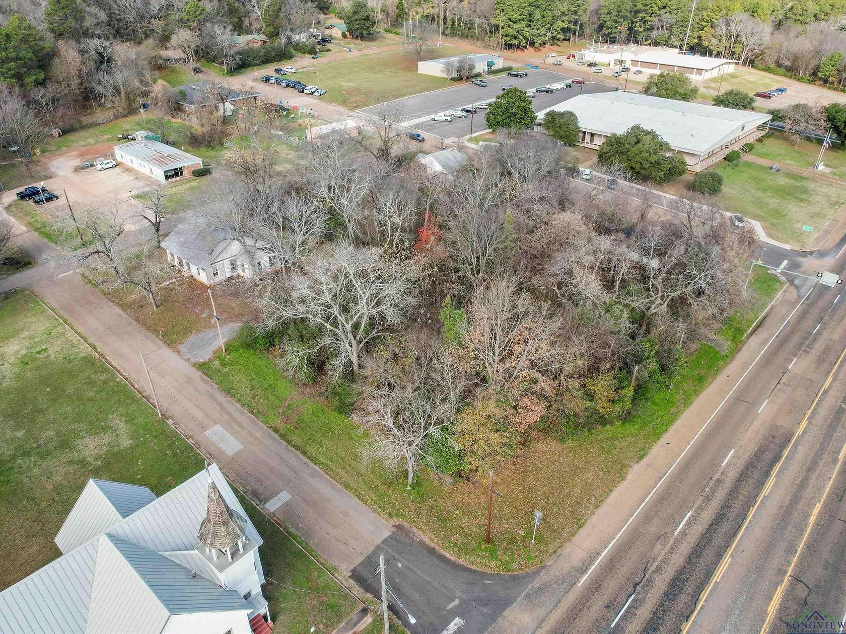0.47 Acres of Mixed-Use Land for Sale in Daingerfield, Texas