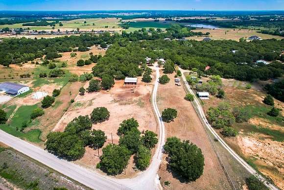 6 Acres of Land with Home for Sale in Alvord, Texas