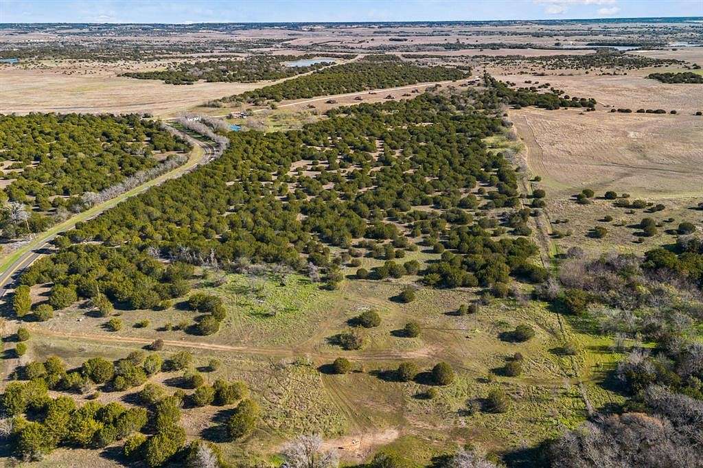 16 Acres of Recreational Land for Sale in Iredell, Texas