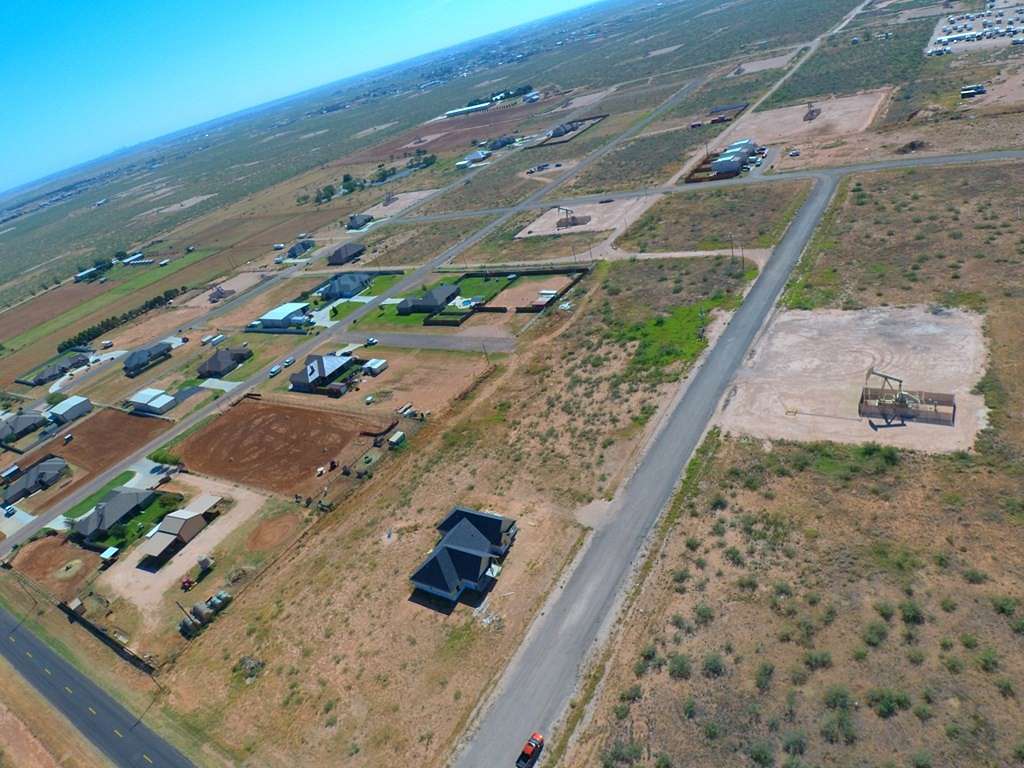 2 Acres of Residential Land for Sale in Gardendale, Texas