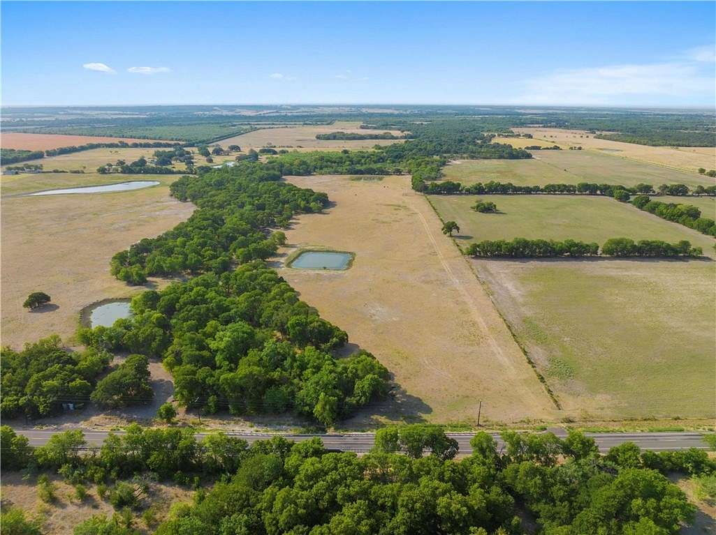 13.3 Acres of Agricultural Land for Sale in Marlin, Texas