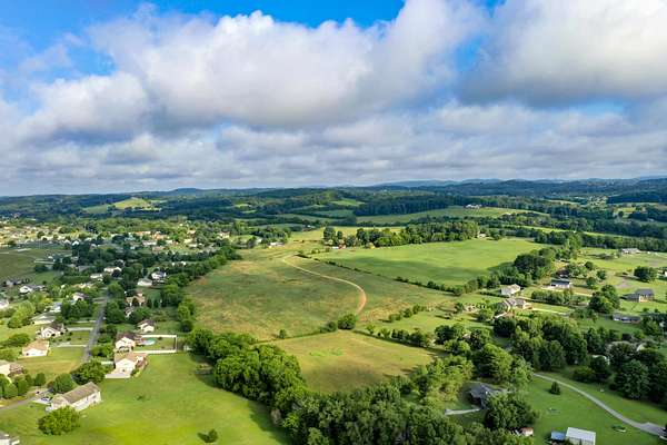 44.9 Acres of Agricultural Land for Sale in Dandridge, Tennessee