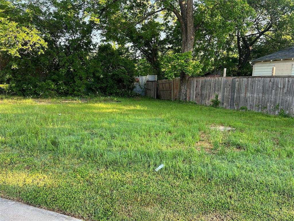 0.083 Acres of Land for Sale in Dallas, Texas
