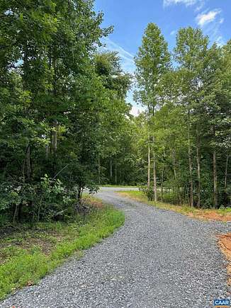 13.2 Acres of Land for Sale in Bremo Bluff, Virginia