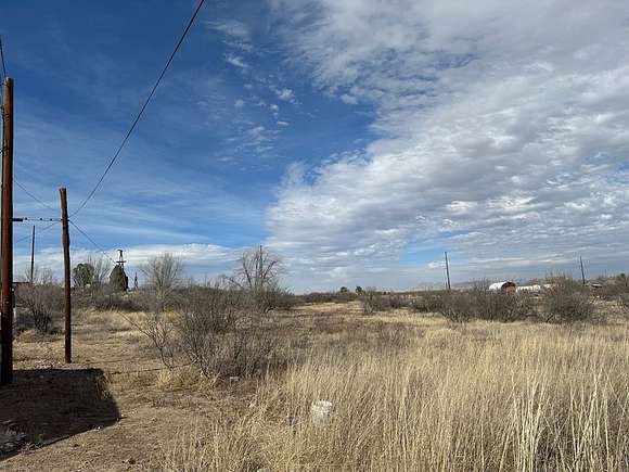 4.039 Acres of Residential Land for Sale in Marfa, Texas