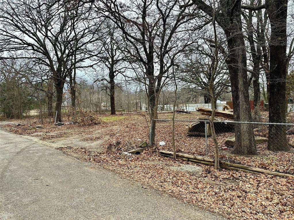 0.46 Acres of Land for Sale in Gordonville, Texas