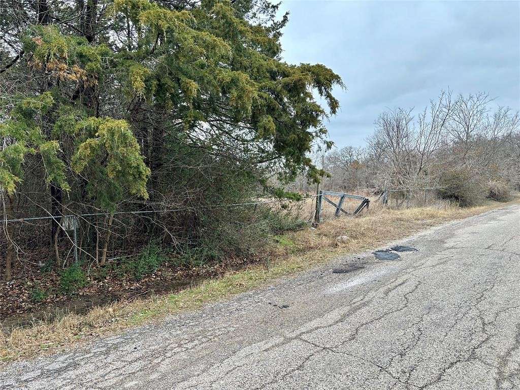 0.34 Acres of Land for Sale in Gordonville, Texas
