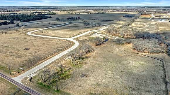 2.1 Acres of Residential Land for Sale in Whitesboro, Texas