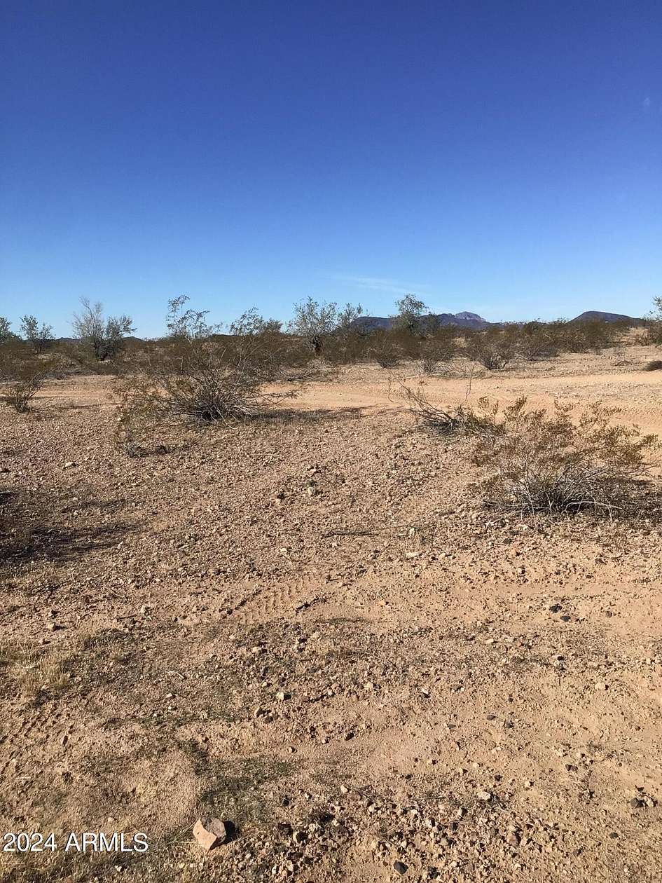 13 Acres of Land for Sale in Tonopah, Arizona