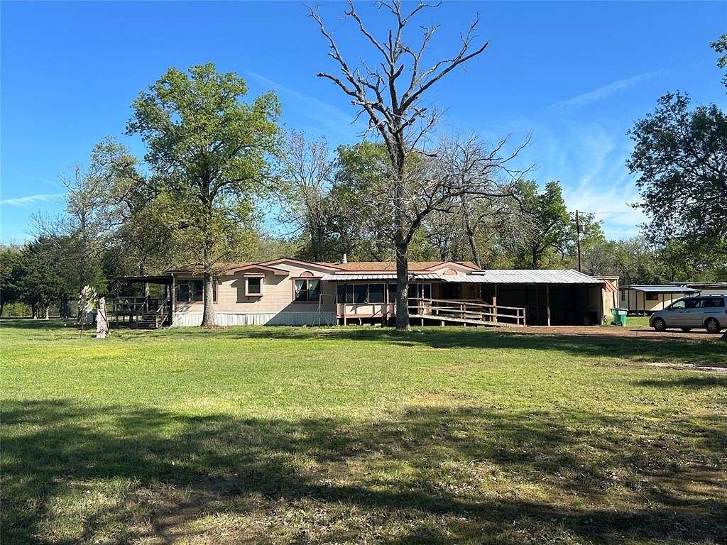 5.2 Acres of Residential Land with Home for Sale in Malakoff, Texas