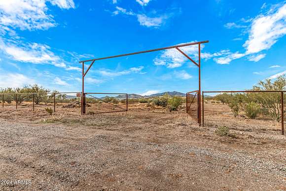 4.7 Acres of Residential Land for Sale in New River, Arizona