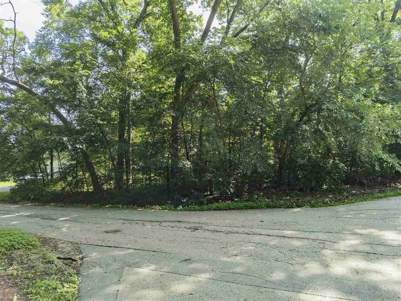 0.26 Acres of Residential Land for Sale in Poplar Grove, Illinois