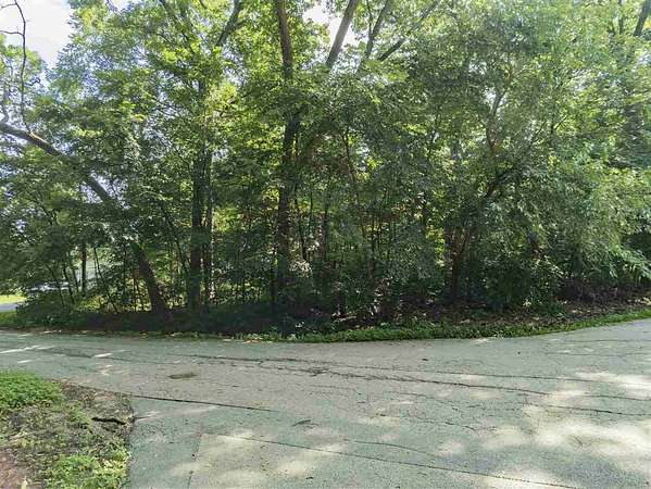 0.26 Acres of Residential Land for Sale in Poplar Grove, Illinois