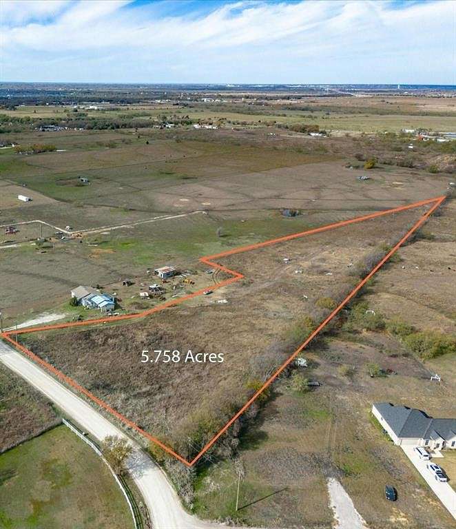 5.8 Acres of Land for Sale in Rice, Texas
