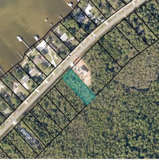 0.69 Acres of Residential Land for Sale in Gulf Breeze, Florida