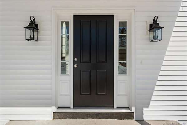 4.3 Acres of Residential Land with Home for Sale in New Hartford, Connecticut