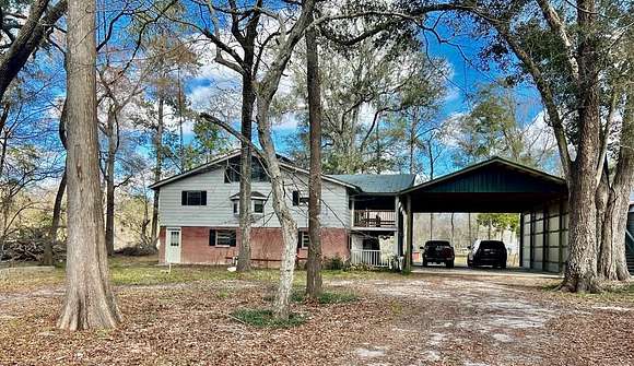 3.1 Acres of Residential Land with Home for Sale in Old Town, Florida
