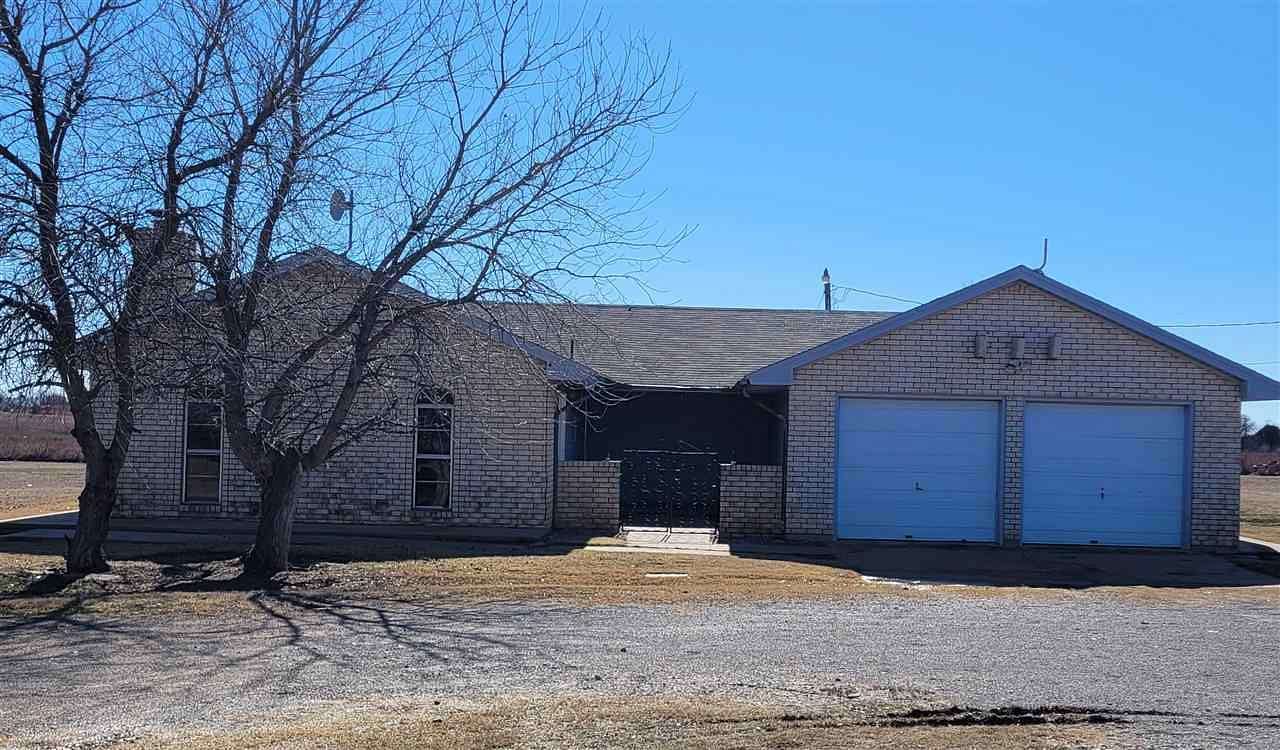 2.4 Acres of Residential Land with Home for Sale in Marlow, Oklahoma