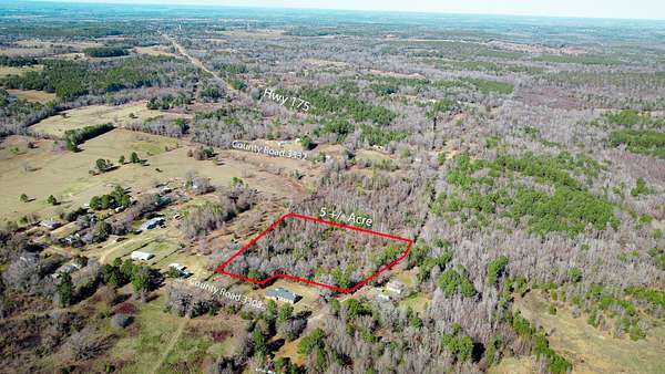 5 Acres of Land for Sale in Jacksonville, Texas