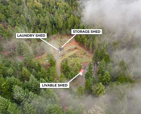 10.8 Acres of Land with Home for Sale in Grants Pass, Oregon