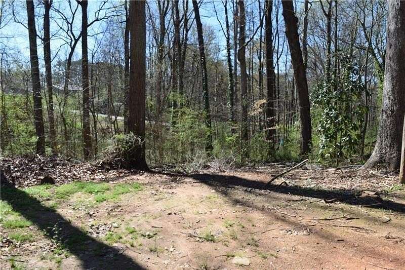 5 Acres of Residential Land for Sale in Austell, Georgia