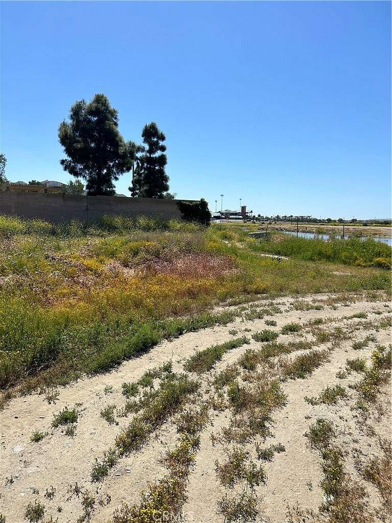 0.2 Acres of Commercial Land for Sale in Lake Elsinore, California