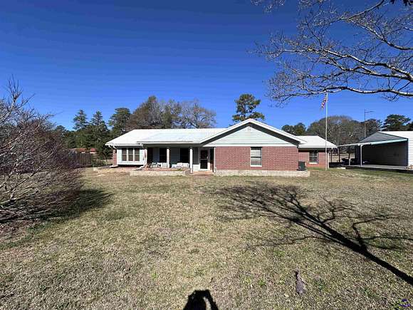 2 Acres of Residential Land with Home for Sale in Americus, Georgia