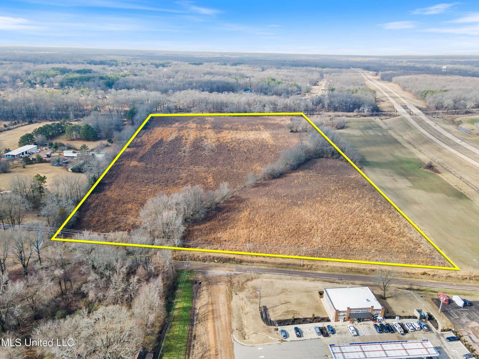 35 Acres of Commercial Land for Sale in Hernando, Mississippi