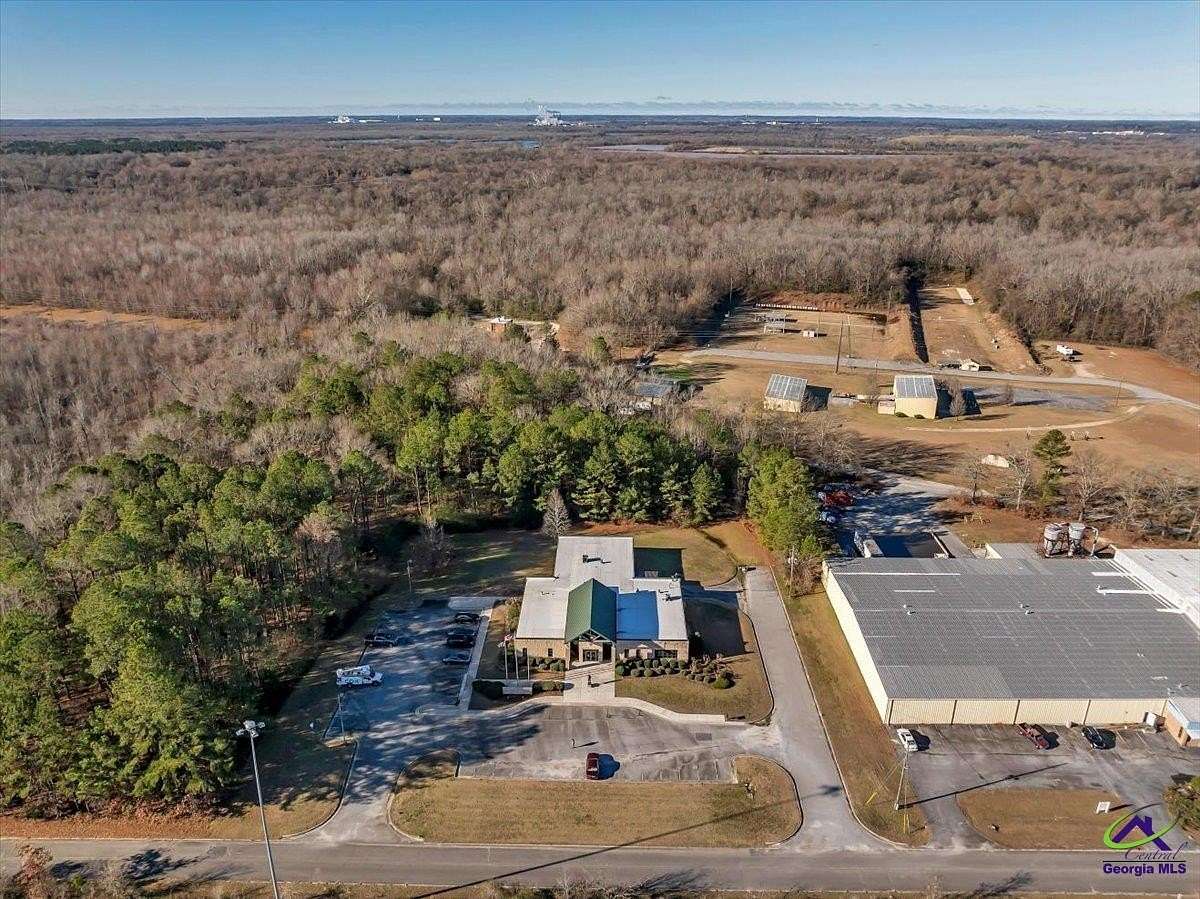 4.86 Acres of Improved Commercial Land for Sale in Macon, Georgia