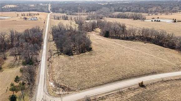 6 Acres of Residential Land for Sale in Lawson, Missouri