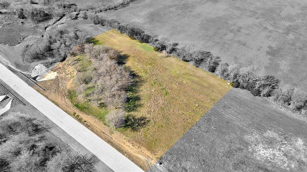 2.8 Acres of Residential Land for Sale in Maypearl, Texas