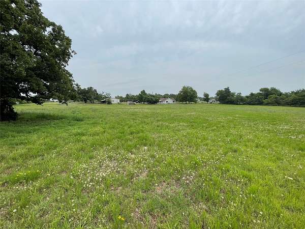 1.18 Acres of Residential Land for Sale in Reno, Texas
