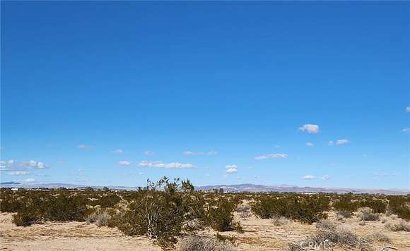 19.2 Acres of Land for Sale in Yermo, California