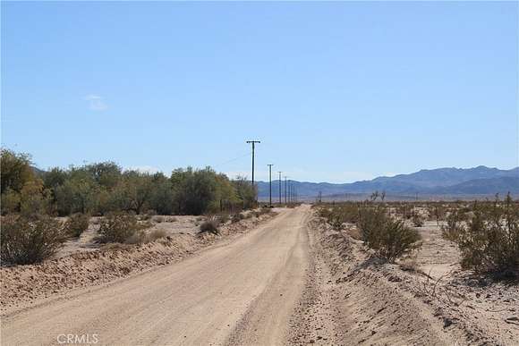 15 Acres of Land for Sale in Twentynine Palms, California