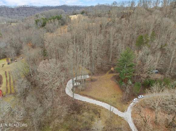 8.6 Acres of Residential Land for Sale in Washburn, Tennessee