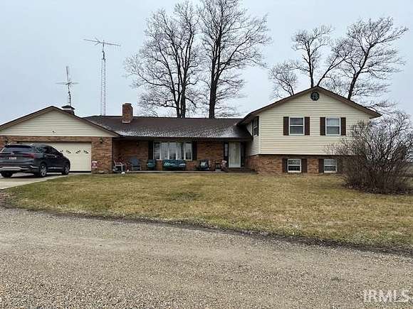 9 Acres of Residential Land with Home for Sale in Muncie, Indiana