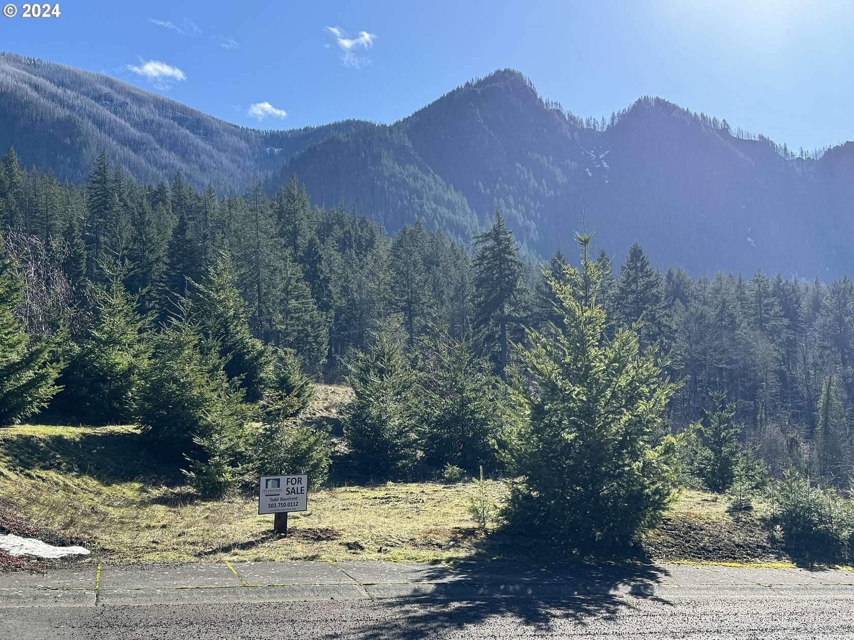 0.1 Acres of Residential Land for Sale in Cascade Locks, Oregon