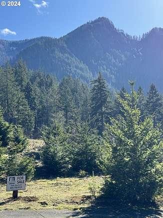 0.06 Acres of Residential Land for Sale in Cascade Locks, Oregon