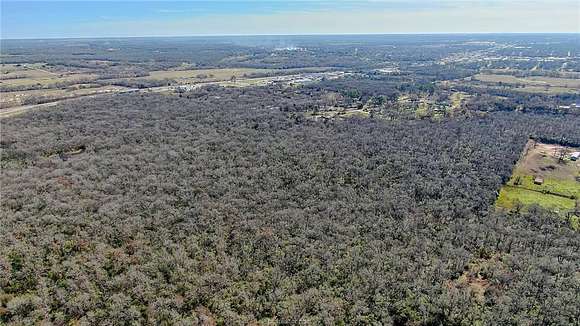 258 Acres of Land for Sale in Hearne, Texas