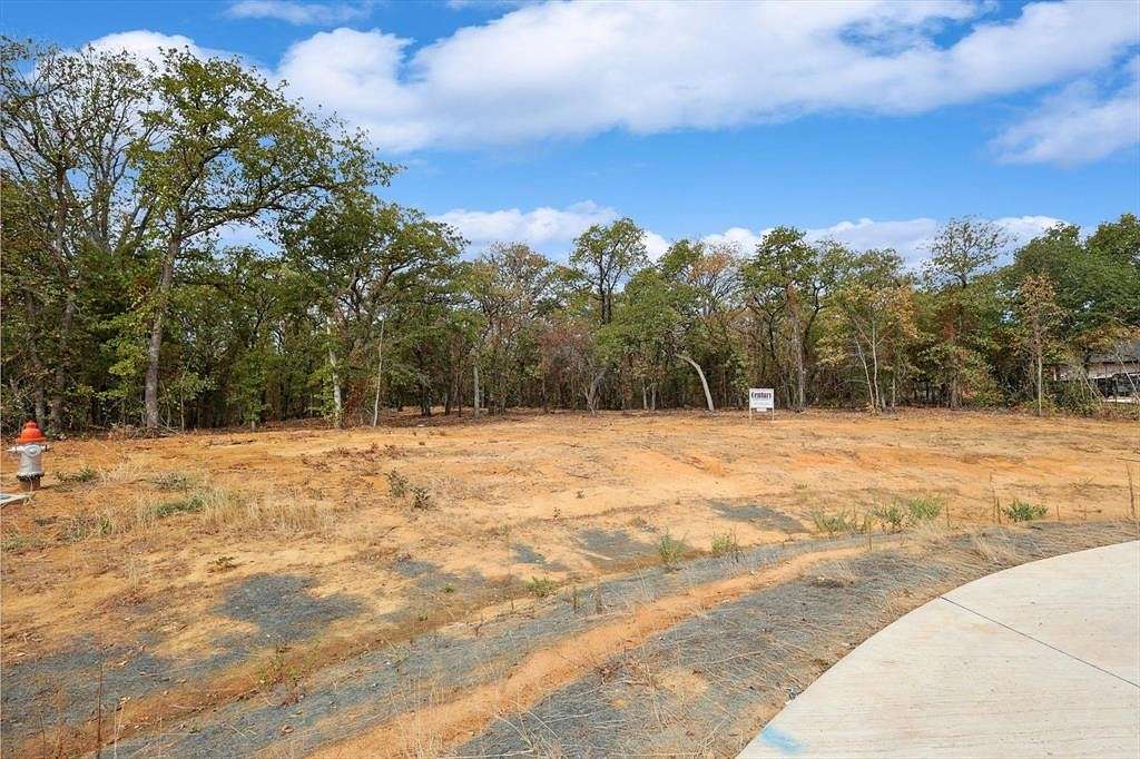 1 Acre of Residential Land for Sale in Argyle, Texas