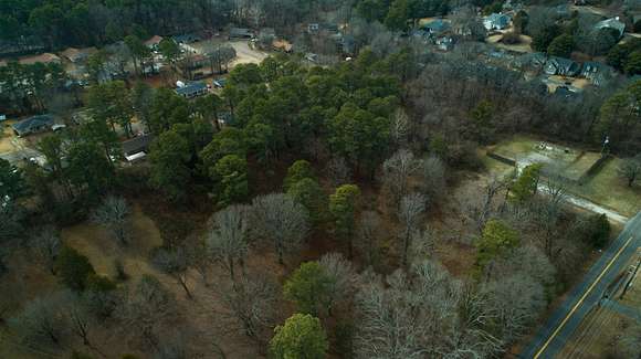 5.8 Acres of Residential Land for Sale in Jackson, Tennessee