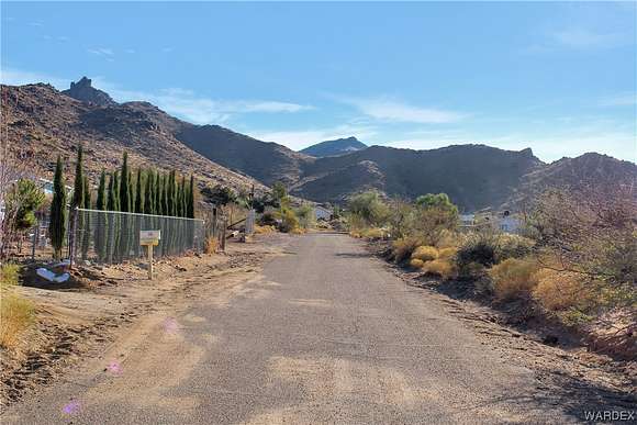 0.41 Acres of Residential Land for Sale in Golden Valley, Arizona