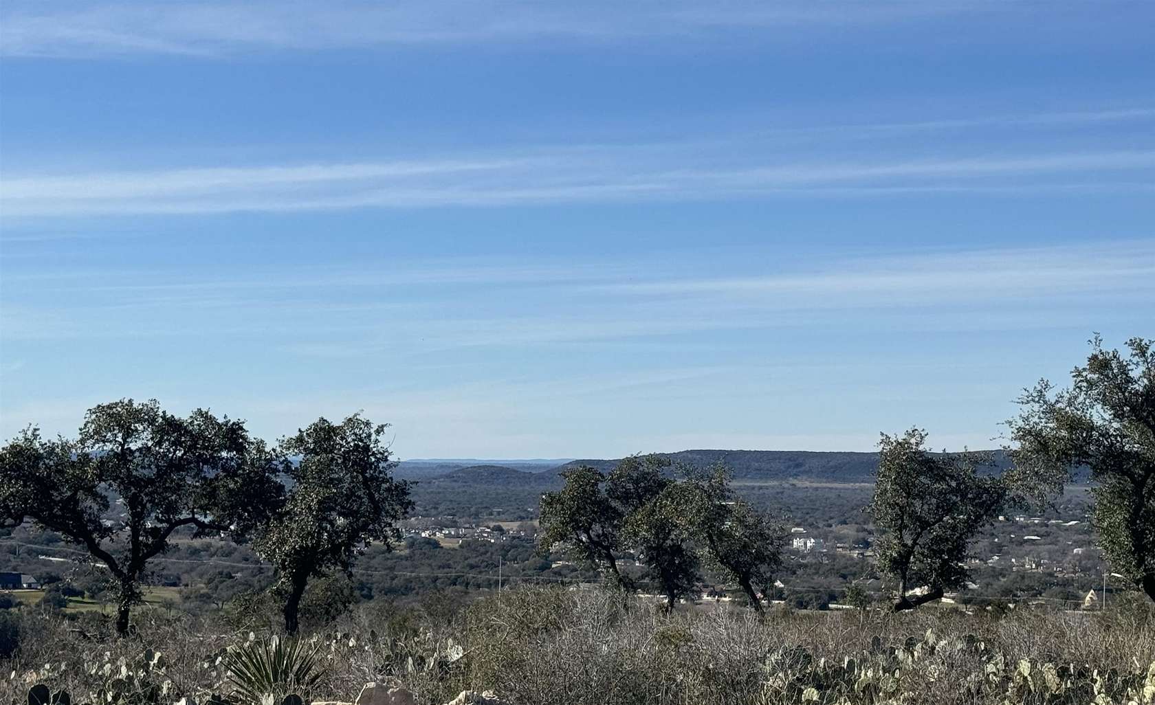 7.7 Acres of Residential Land for Sale in Kingsland, Texas