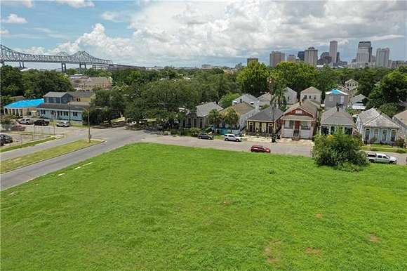 Improved Residential Land for Sale in New Orleans, Louisiana