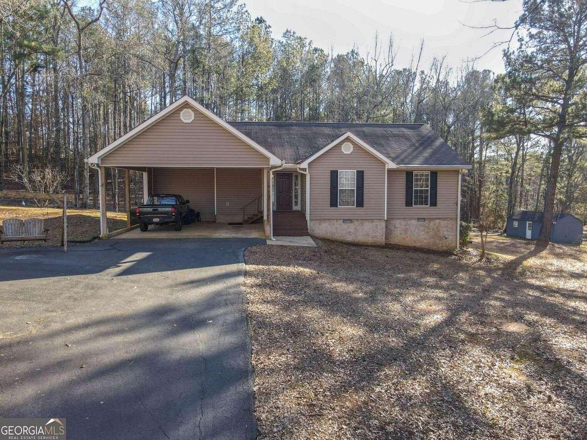 2 Acres of Residential Land with Home for Sale in LaGrange, Georgia